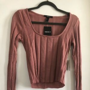 Knit long sleeve top